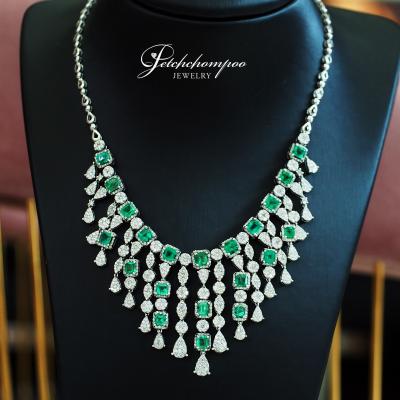 [26523] Emerald and diamond necklace  359,000 