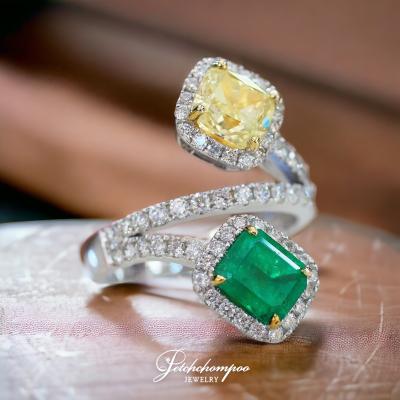 [28957] Colombia emerald with fancy yellow diamond ring  179,000 