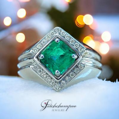 [28458] Colombian emerald ring for men with diamonds  69,000 