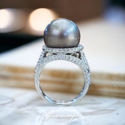 [28965] South sea pearl with diamond ring  49,000 